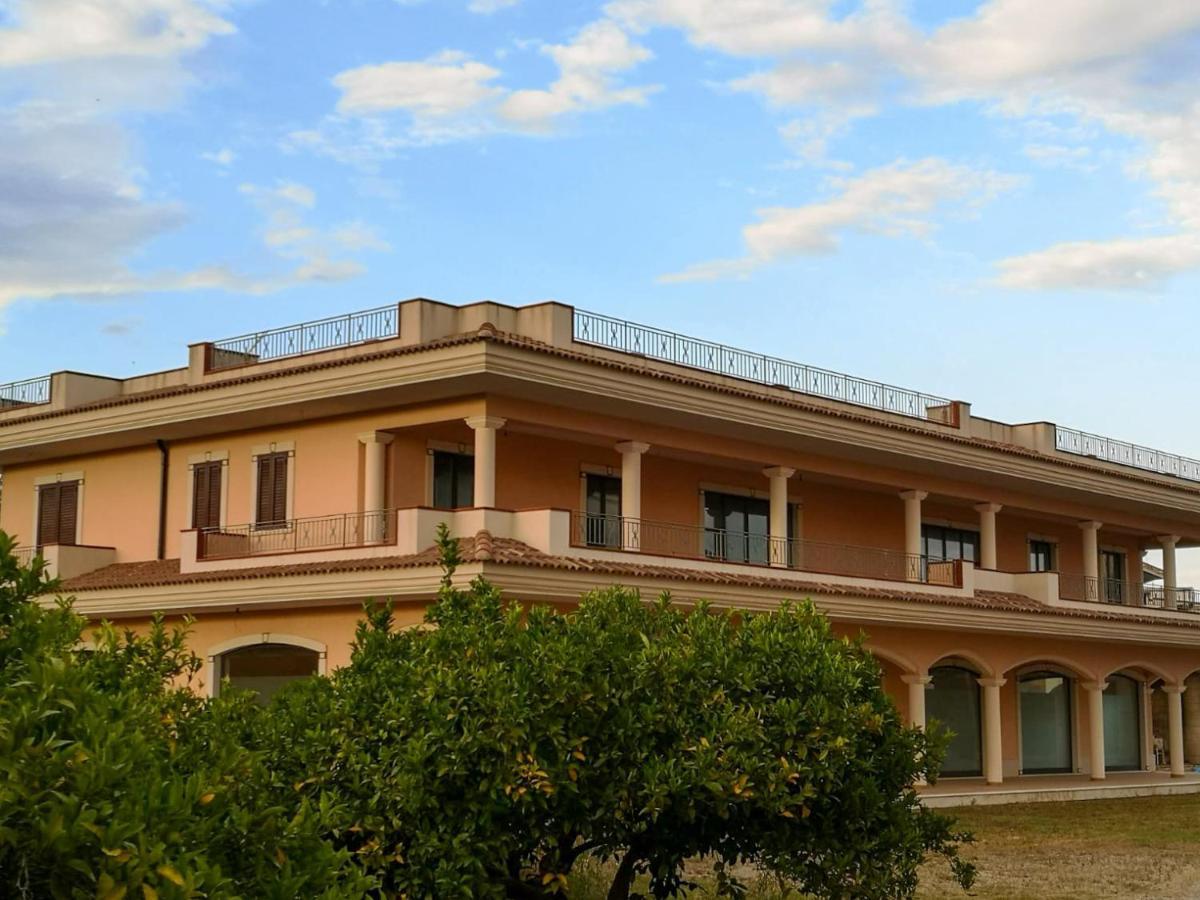 Magna Grecia B&B E Appartamenti カウローニア・マリーナ エクステリア 写真